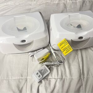 2 —-Munchkin White Wipe Warmer